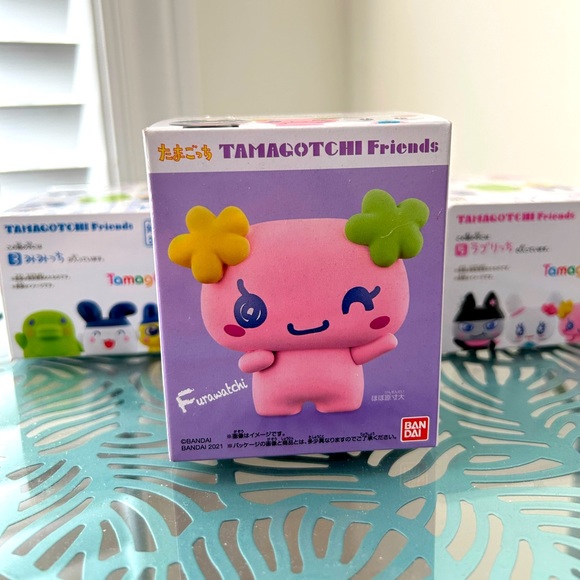 BANDAI Tamagotchi Friends 25TH Anniversary Figure Series Set Of 3 BNIB - Picture 3 of 5